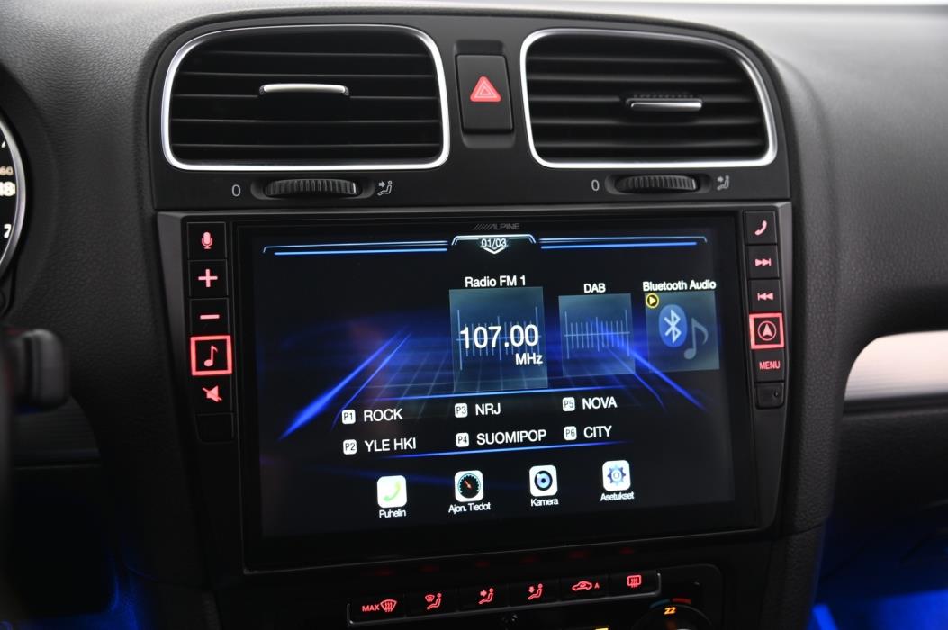 VOLKSWAGEN Golf 2012