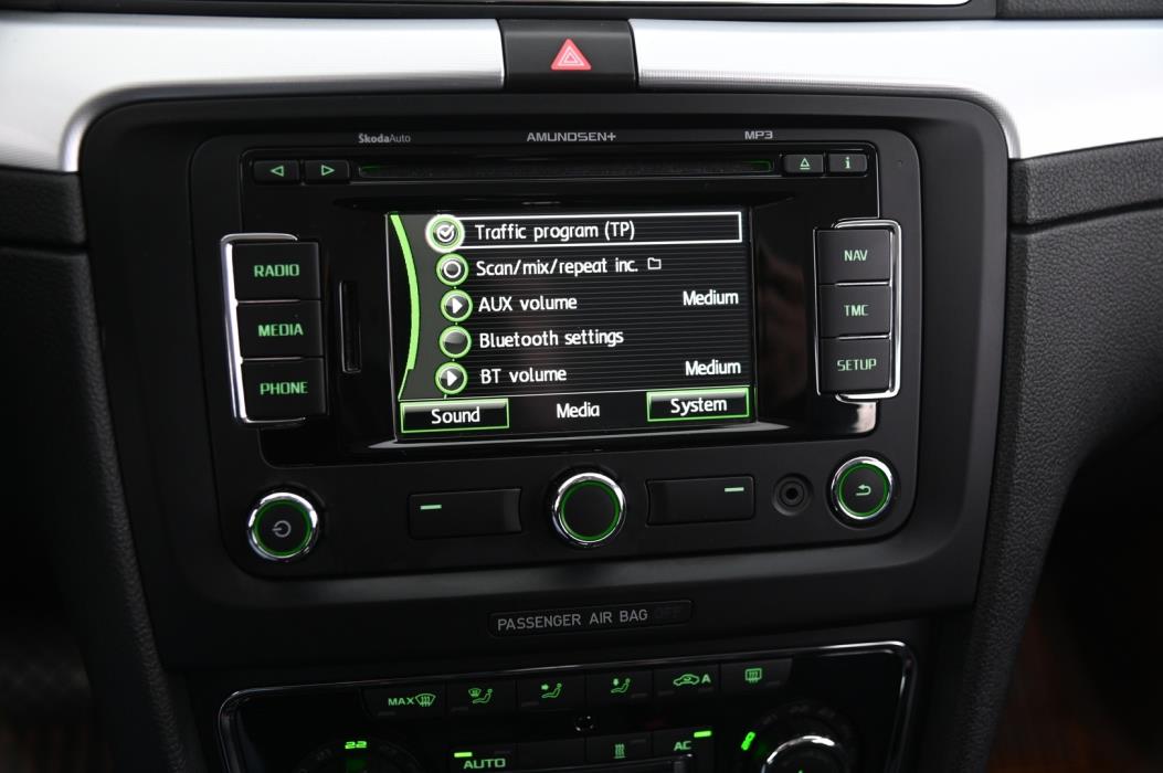 SKODA Superb 2013