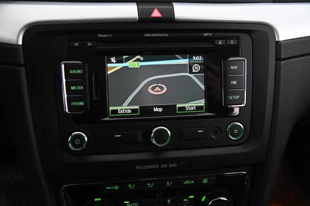 SKODA Superb 2013