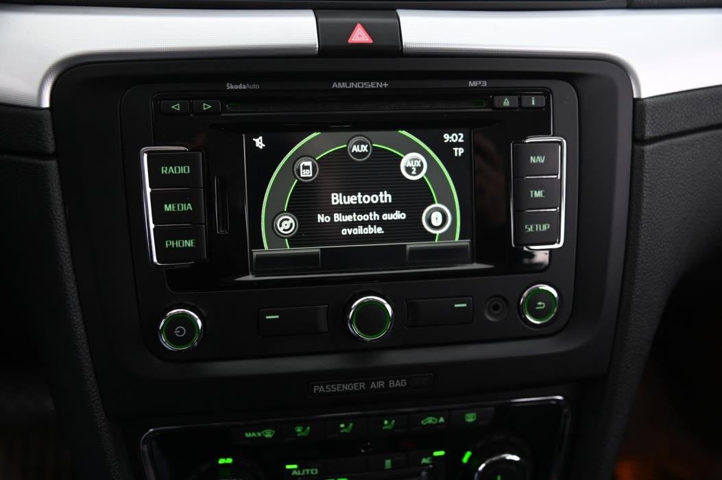 SKODA Superb 2013