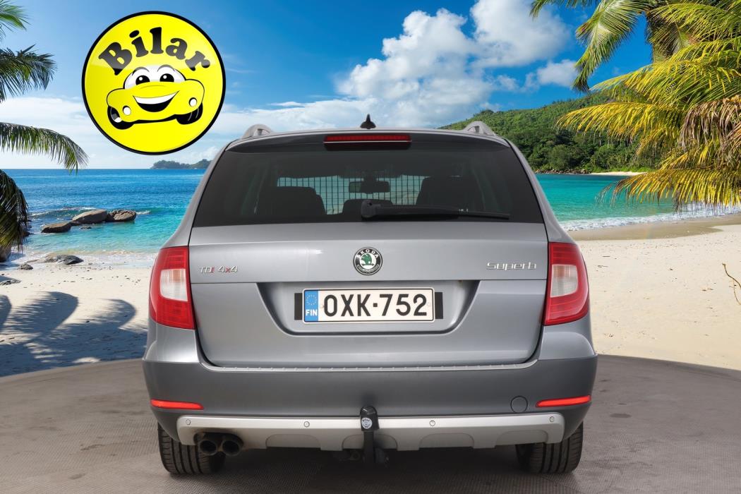 SKODA Superb 2013