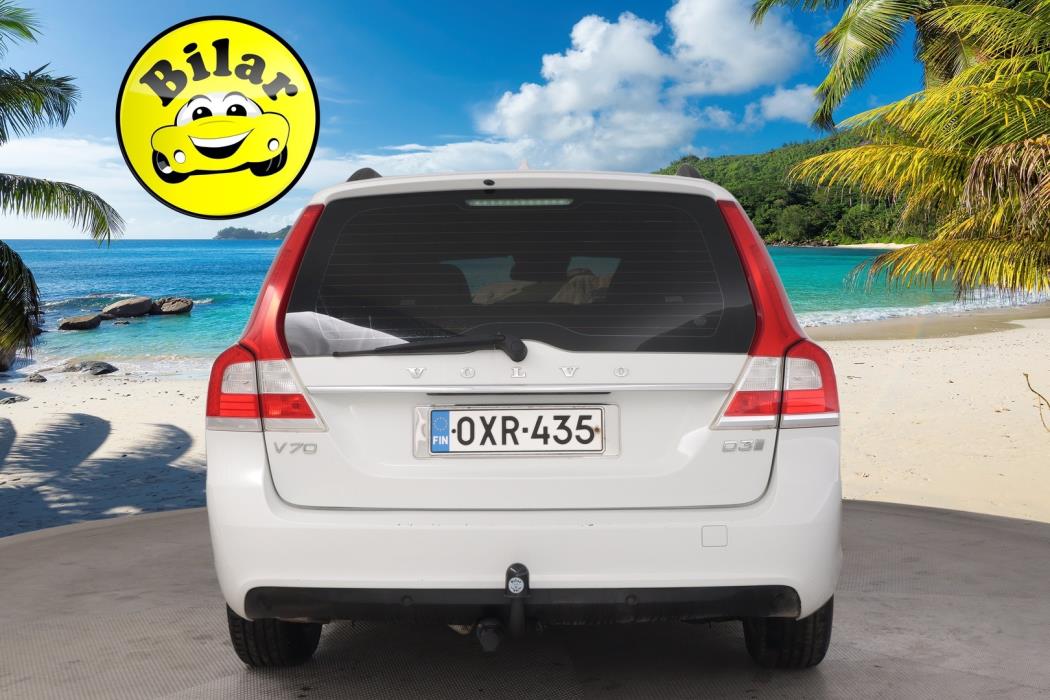 VOLVO V70 2015