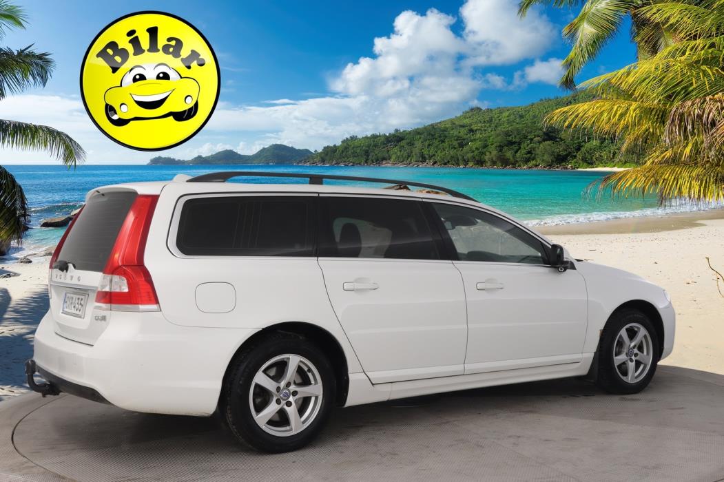 VOLVO V70 2015