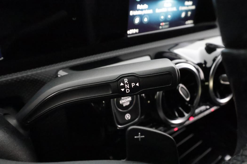 MERCEDES-BENZ CLA 2020