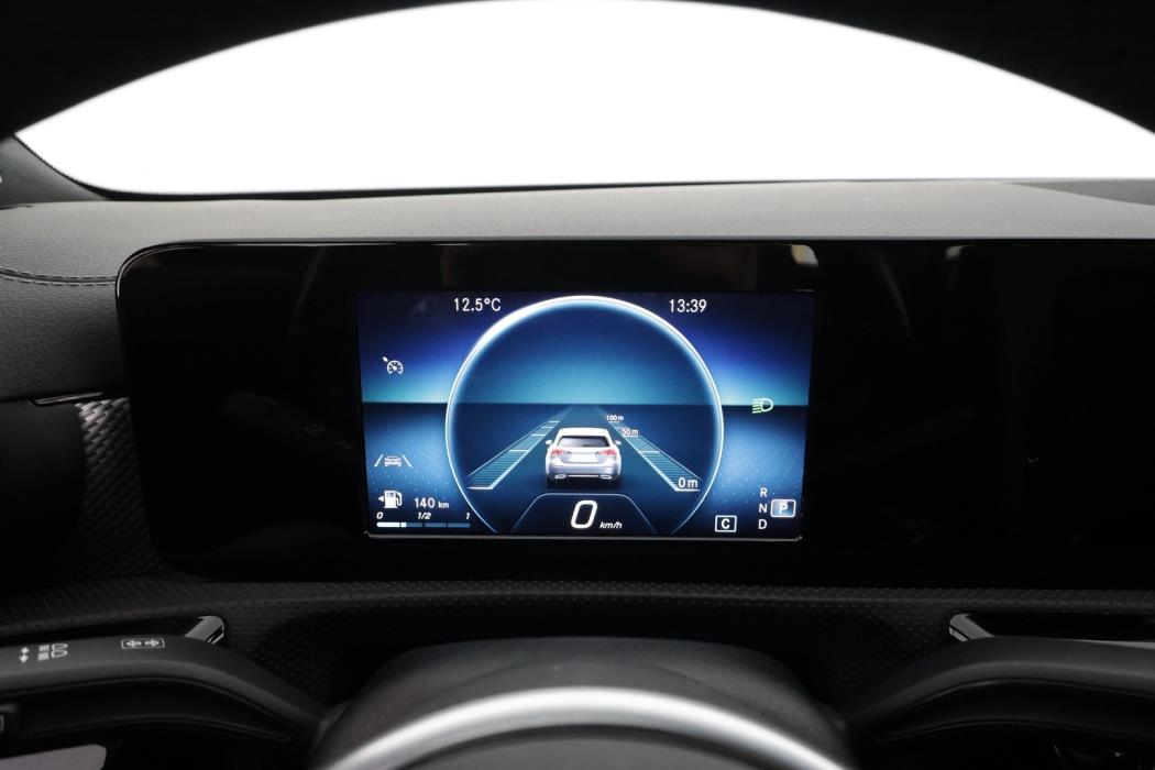 MERCEDES-BENZ CLA 2020