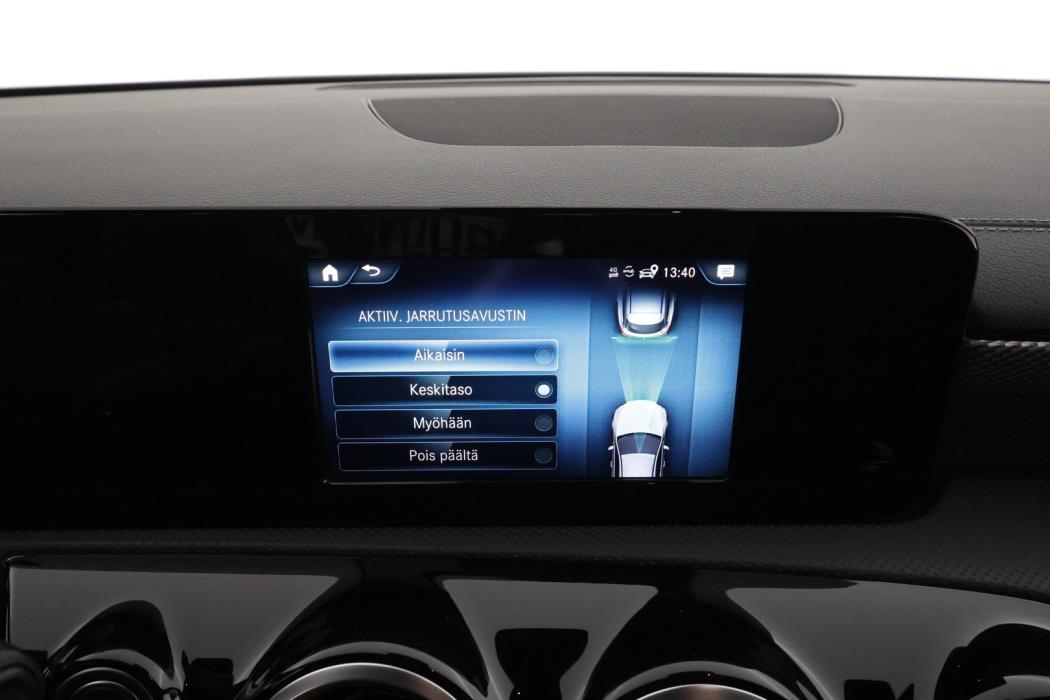 MERCEDES-BENZ CLA 2020