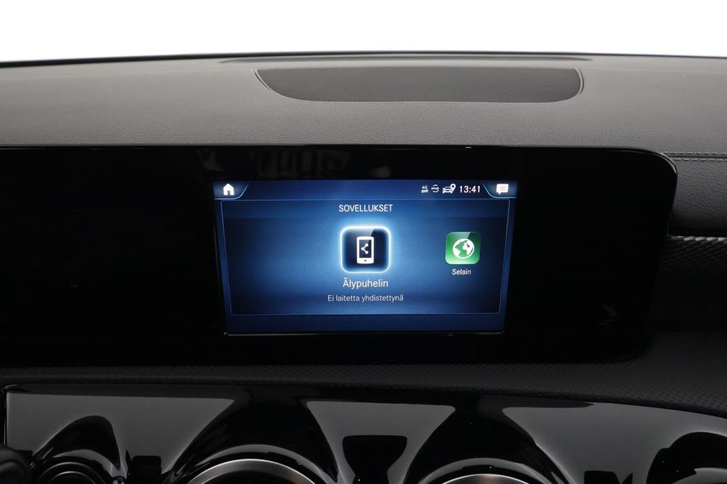 MERCEDES-BENZ CLA 2020