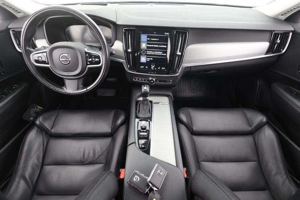 VOLVO V90 Cross Country 2018