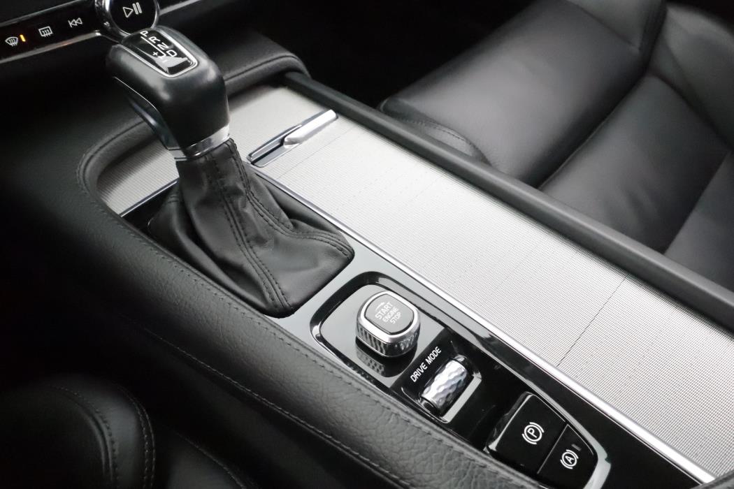 VOLVO V90 Cross Country 2018