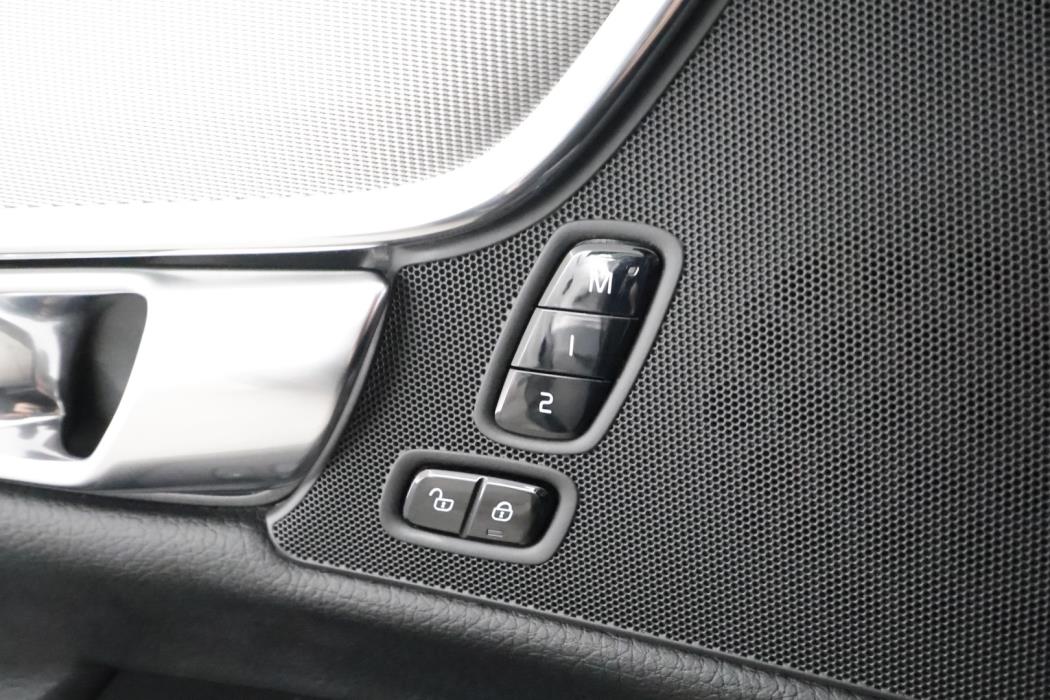 VOLVO V90 Cross Country 2018