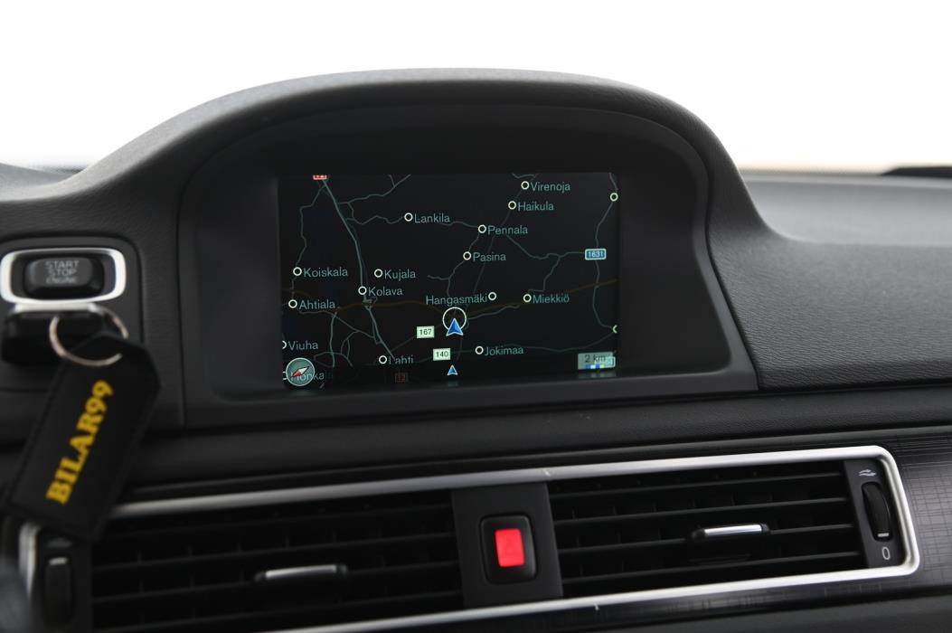 VOLVO V70 2016