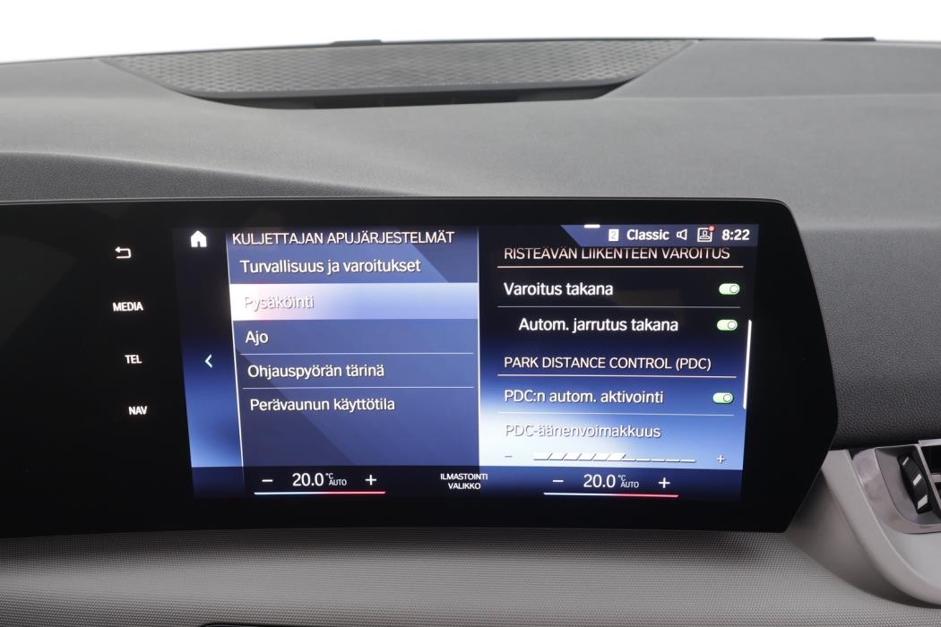 BMW 225 2023