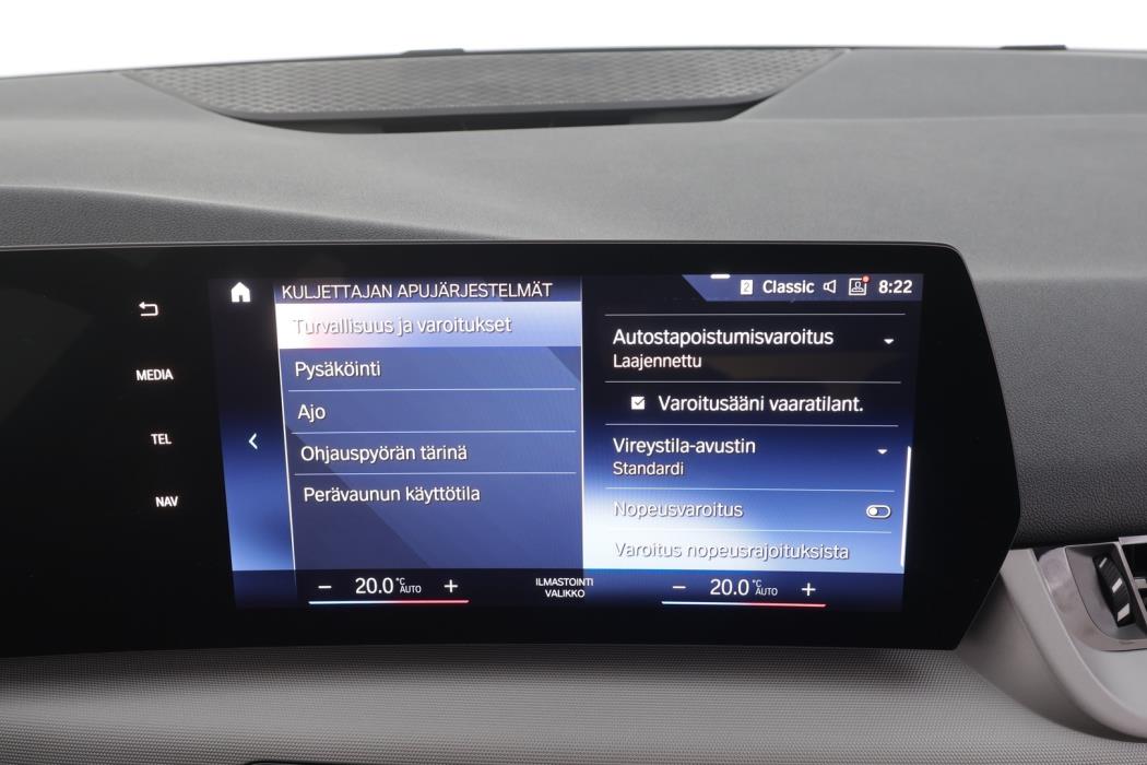 BMW 225 2023