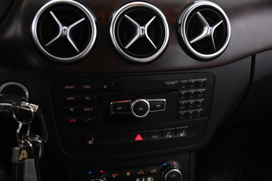 MERCEDES-BENZ B 2013