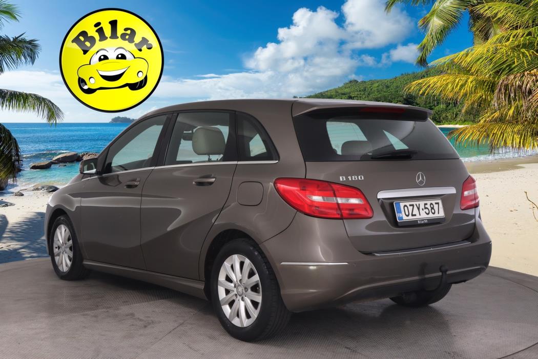 MERCEDES-BENZ B 2013