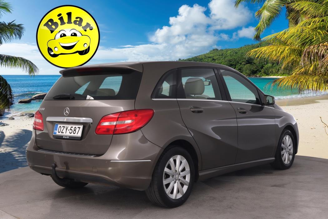 MERCEDES-BENZ B 2013