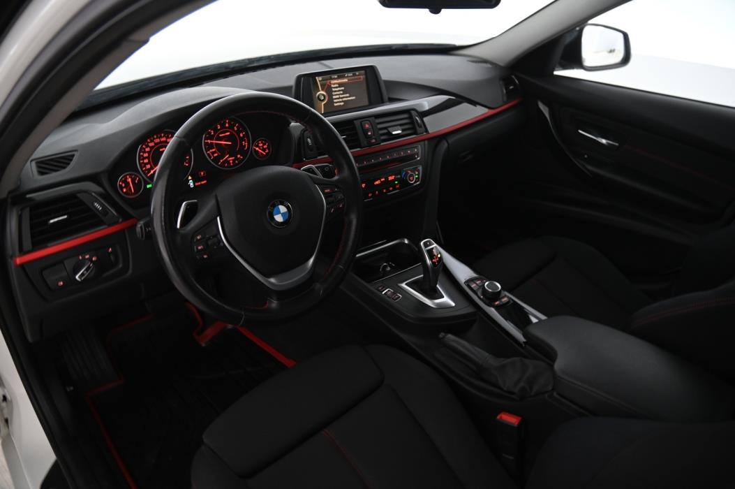 BMW 320 2013