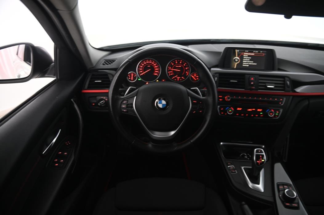 BMW 320 2013