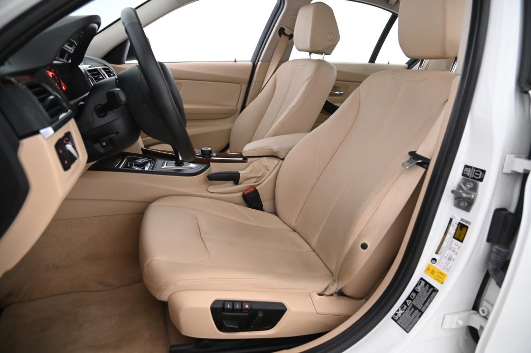 BMW 328 2013