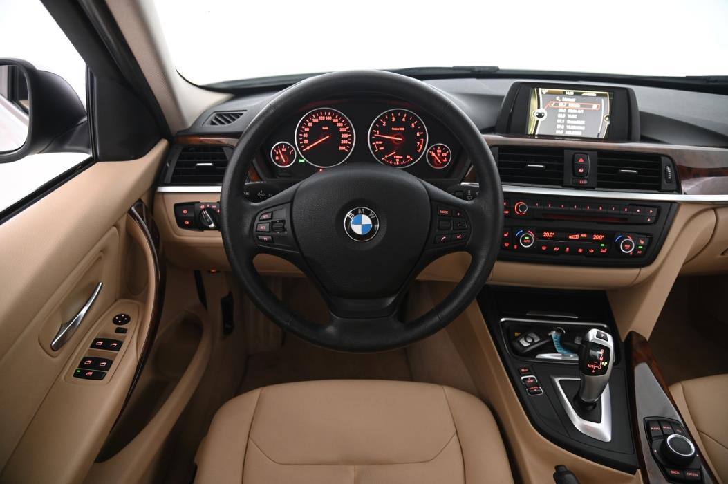 BMW 328 2013