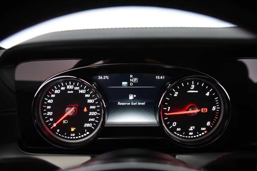 MERCEDES-BENZ E 2018