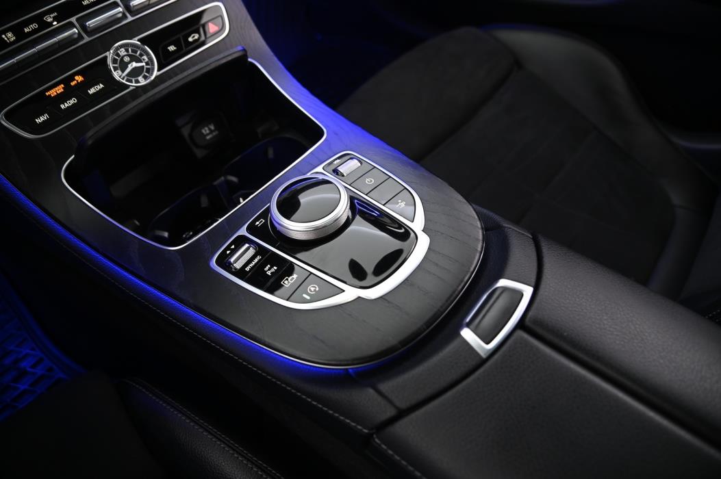 MERCEDES-BENZ E 2018