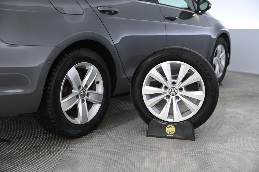 VOLKSWAGEN Golf 2018