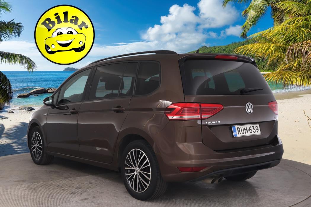 VOLKSWAGEN Touran 2016