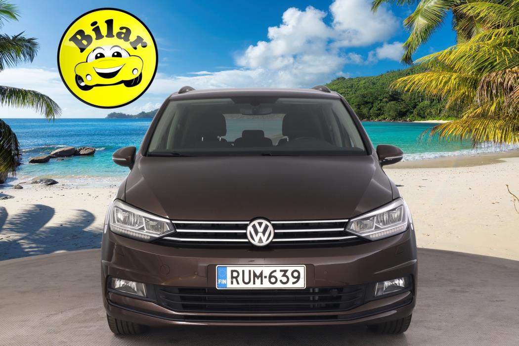 VOLKSWAGEN Touran 2016