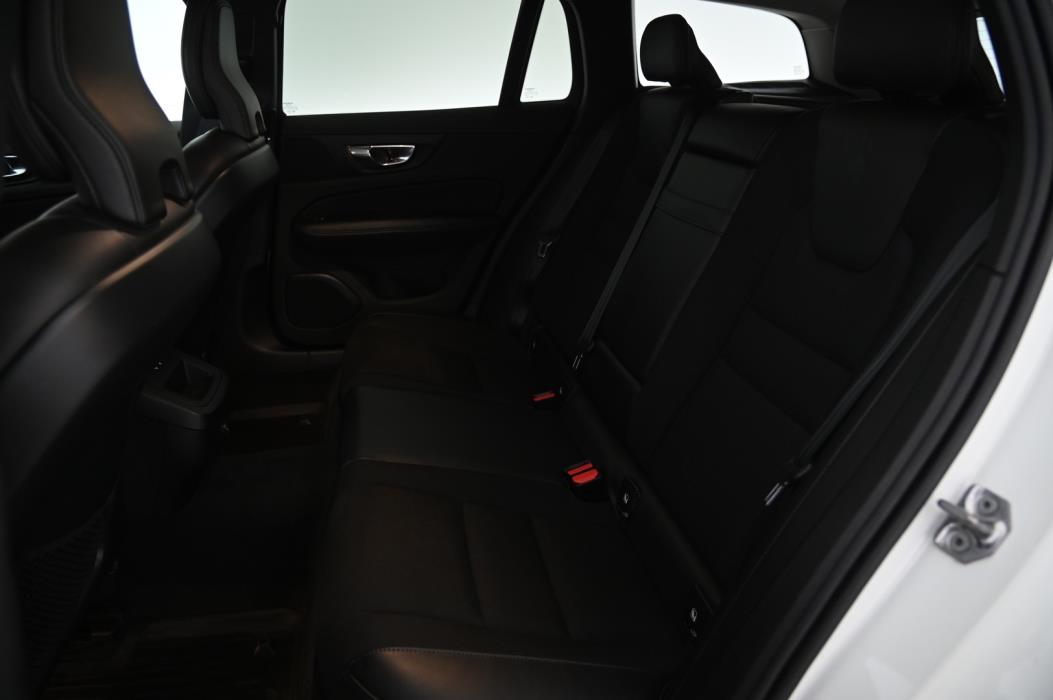 VOLVO V60 2020