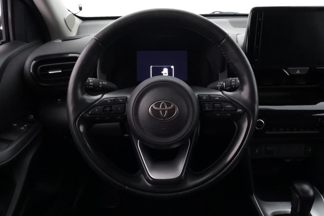 TOYOTA Yaris Cross 2024