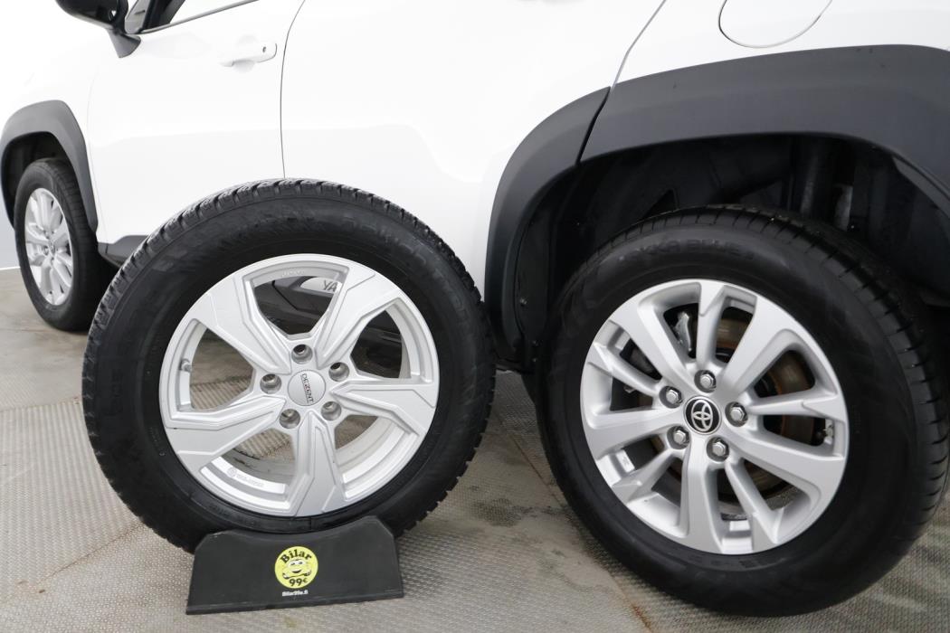 TOYOTA Yaris Cross 2024