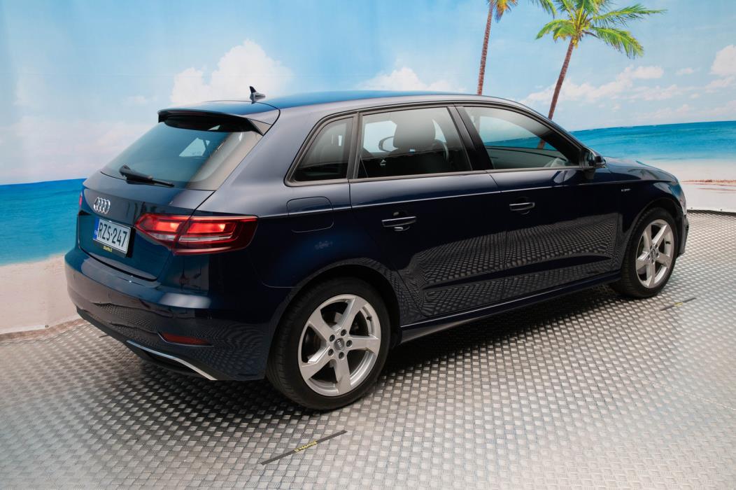 AUDI A3 2018