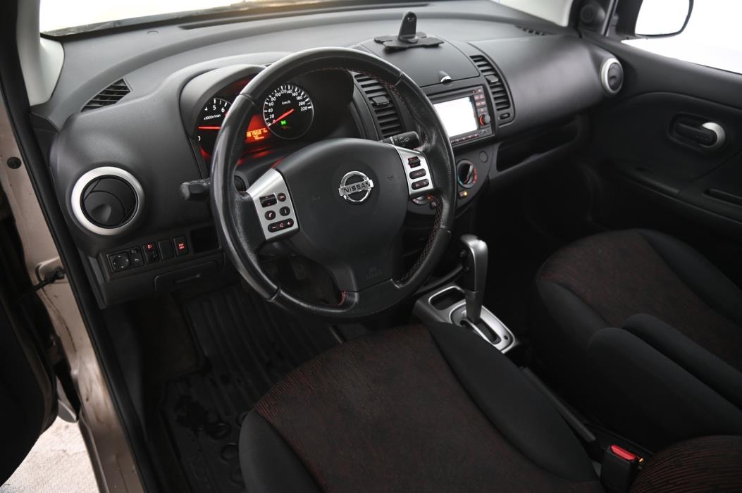 NISSAN Note 2010