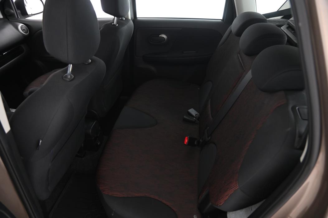 NISSAN Note 2010