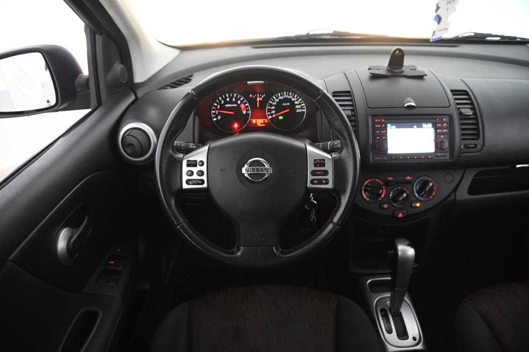 NISSAN Note 2010