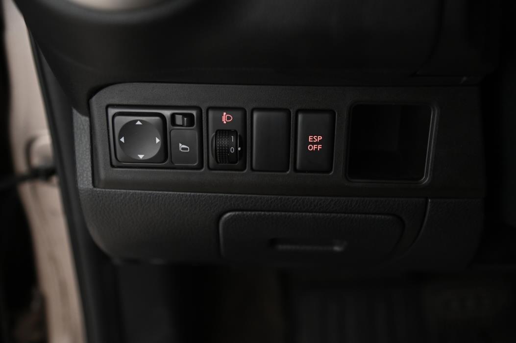 NISSAN Note 2010