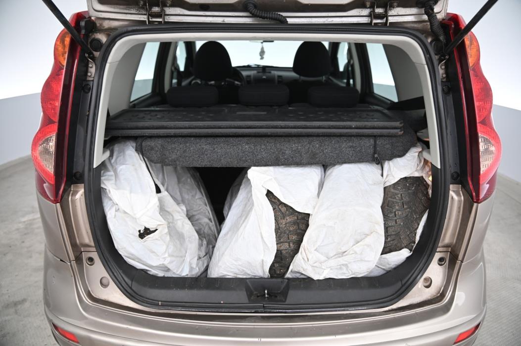 NISSAN Note 2010