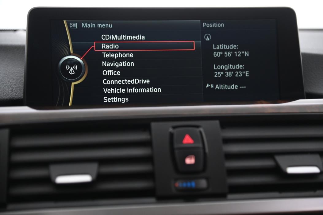 BMW 320 2012