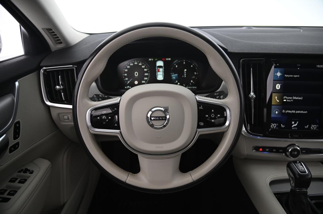 VOLVO S90 2017