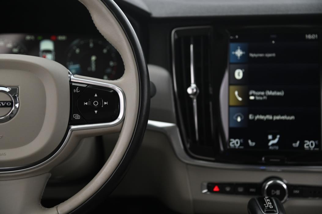 VOLVO S90 2017