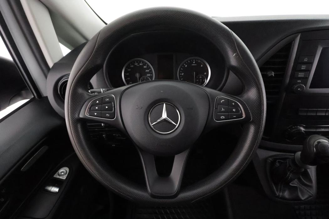 MERCEDES-BENZ Vito 2021
