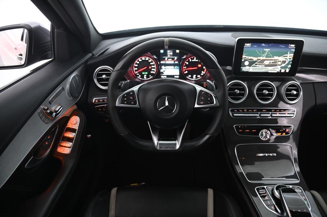 MERCEDES-BENZ C 63 AMG 2016