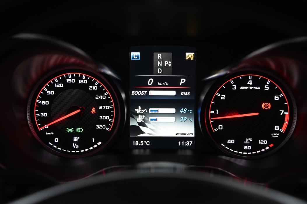 MERCEDES-BENZ C 63 AMG 2016