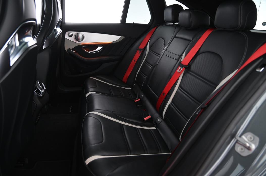 MERCEDES-BENZ C 63 AMG 2016