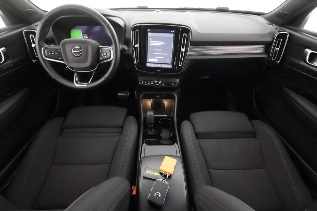 VOLVO XC40 2022