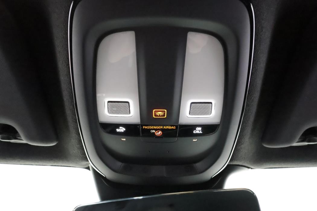 VOLVO XC40 2022