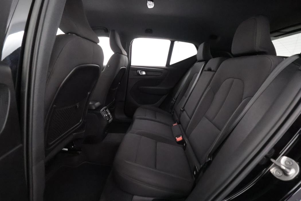 VOLVO XC40 2022