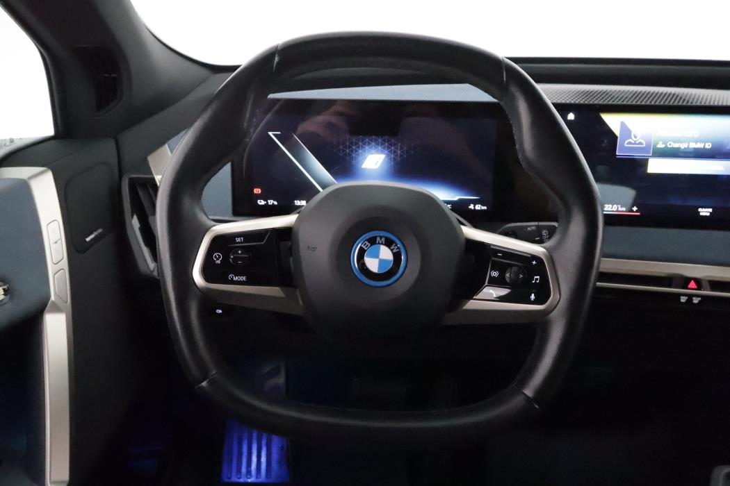 BMW IX 2022