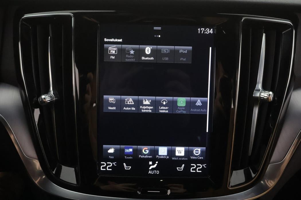 VOLVO V60 2020